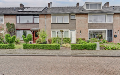 Mollenstraat 24