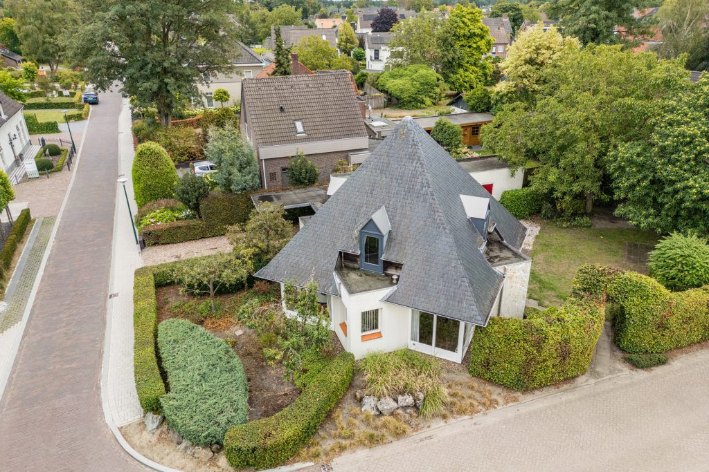 Vrijstaande woning te koop: Bucht 14, Bergeijk