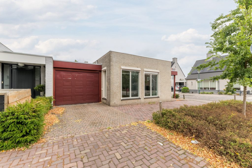 Hoekwoning te koop: Eykereind 65, Bergeijk