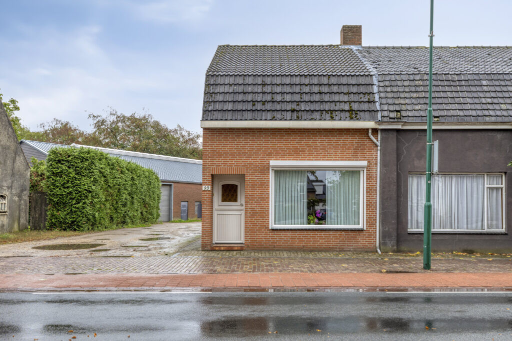 Hoekwoning te koop: Loo 93, Bergeijk