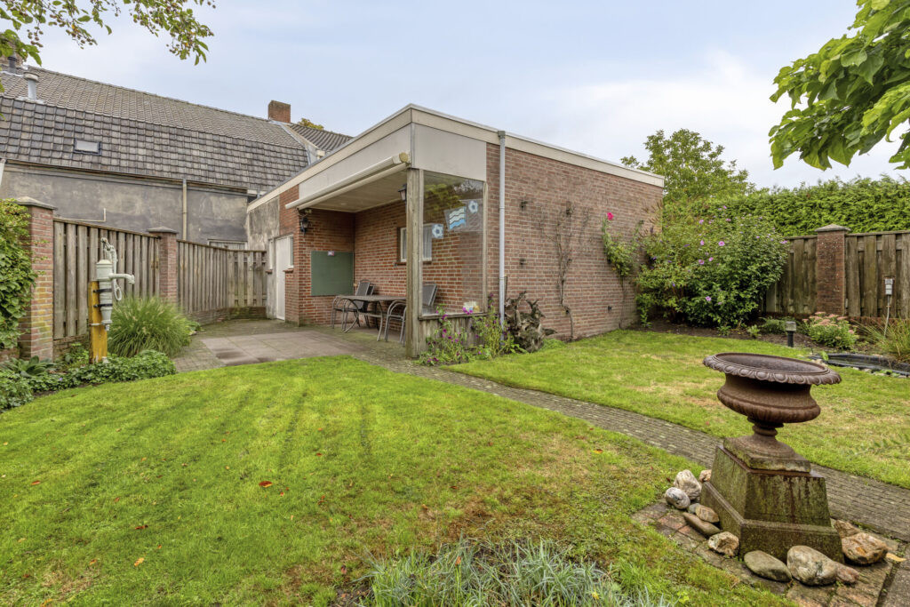Hoekwoning te koop: Loo 93, Bergeijk