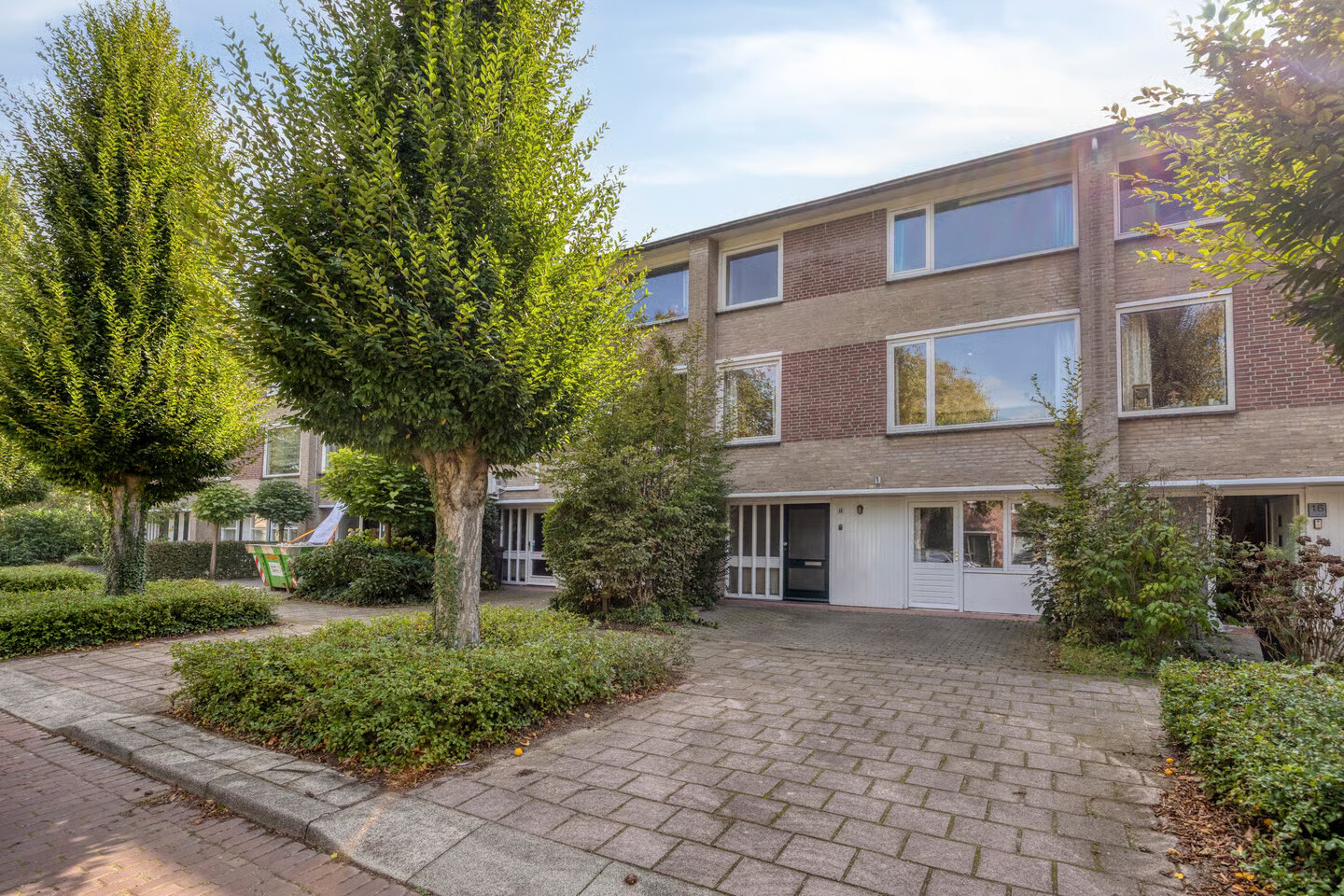 Tussenwoning te koop: Alsemlaan 18, Waalre