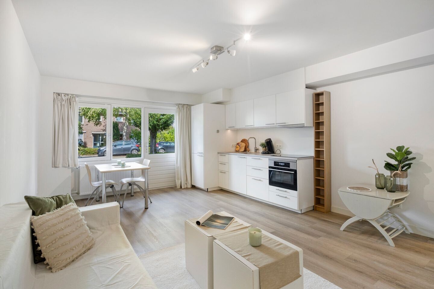 Tussenwoning te koop: Alsemlaan 18, Waalre
