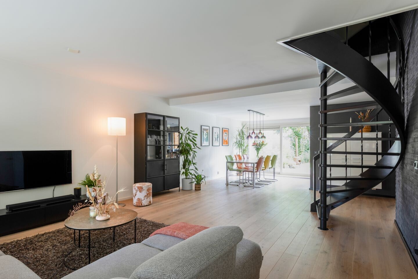 Hoekwoning te koop: Primulalaan 18, Waalre