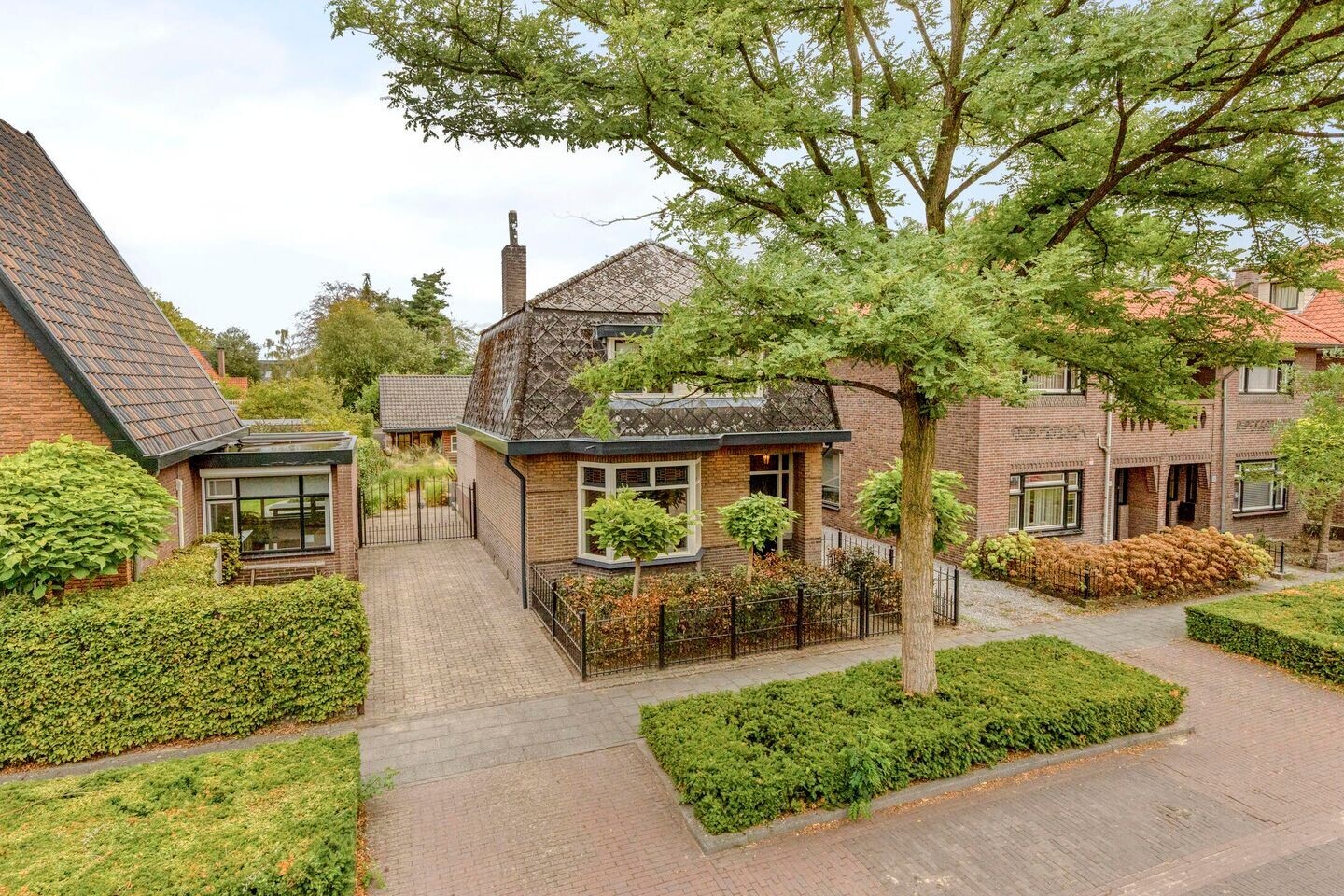 Vrijstaande woning te koop: Koningin Wilhelminalaan 27, Waalre