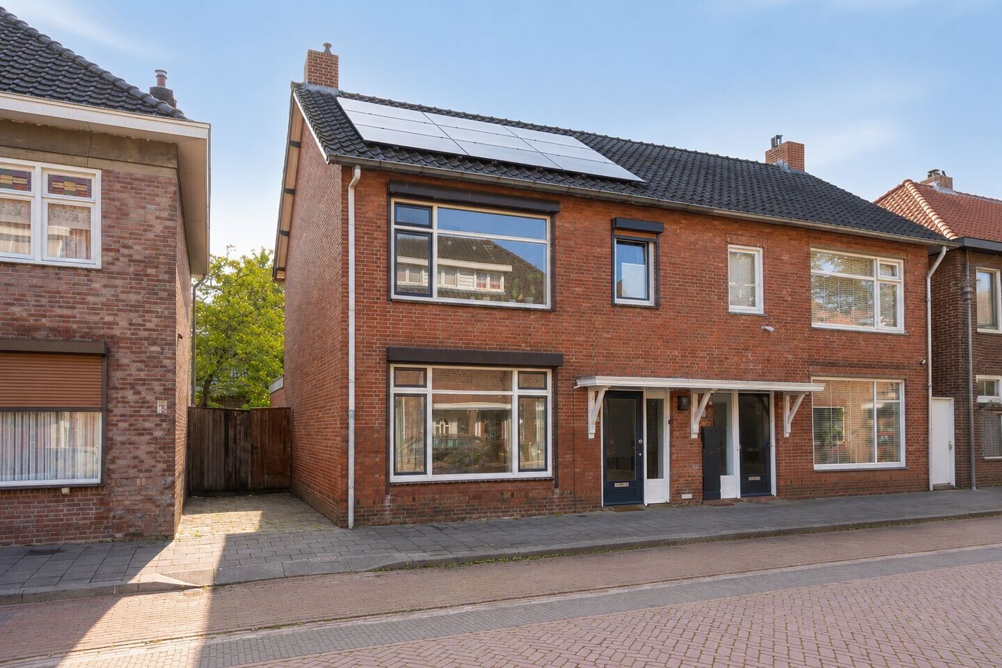 Twee-onder-één-kap te koop: Nassaustraat 5, Waalre