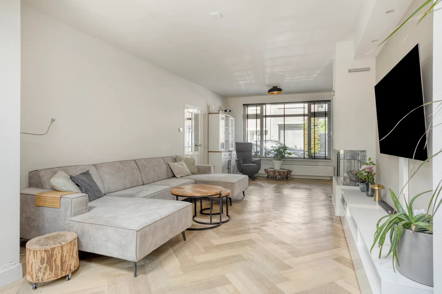 Twee-onder-één-kap te koop: Nassaustraat 5, Waalre