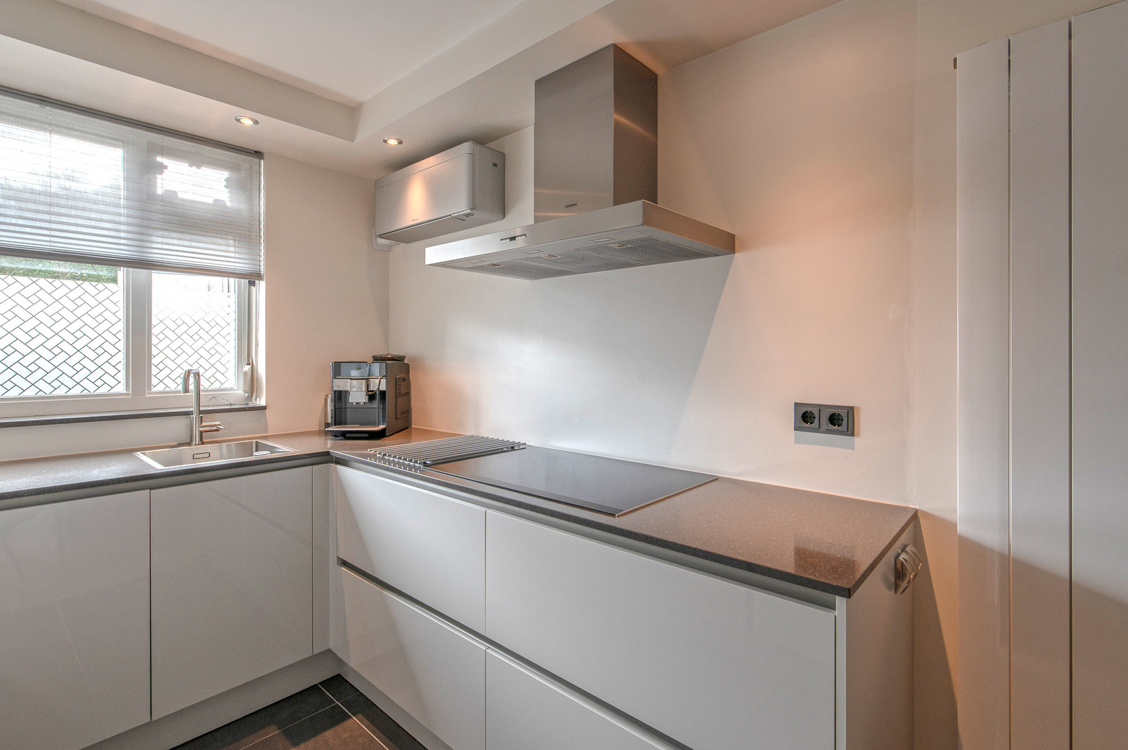 Tussenwoning te koop: Vonderveld 46, Waalre