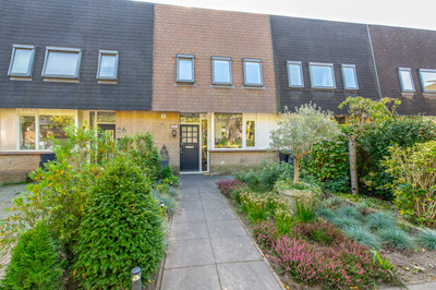 Karel V laan 24