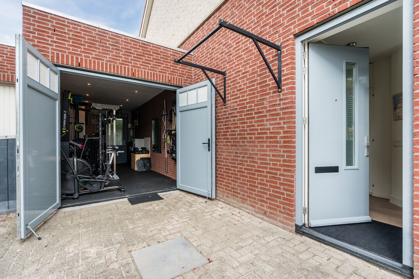 Tussenwoning te koop: Antonius van Lieropstraat 29, Heeze