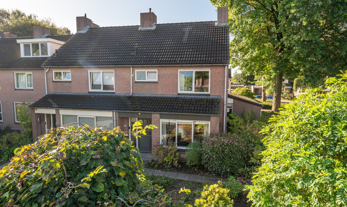 Hoekwoning te koop: de Ambachten 120, Heeze