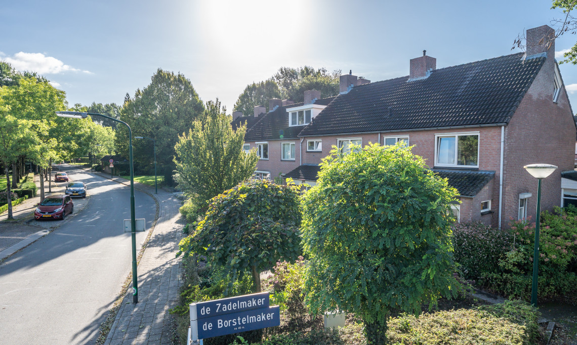 Hoekwoning te koop: de Ambachten 120, Heeze