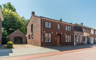 Dorpstraat 11