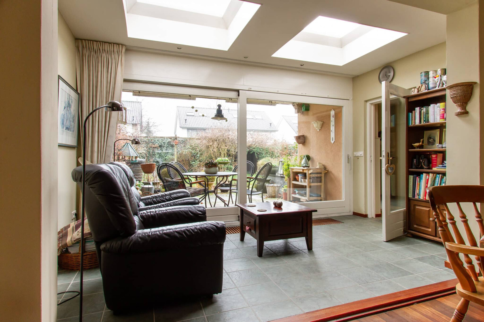 Tussenwoning te koop: Prins Willem-Alexanderplein 2, Leende