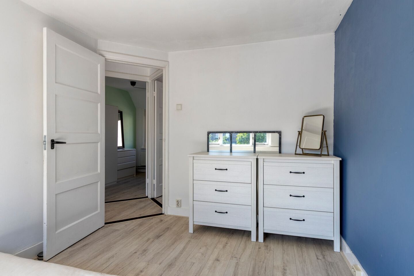 Tussenwoning te koop: Heezerweg 134, Eindhoven