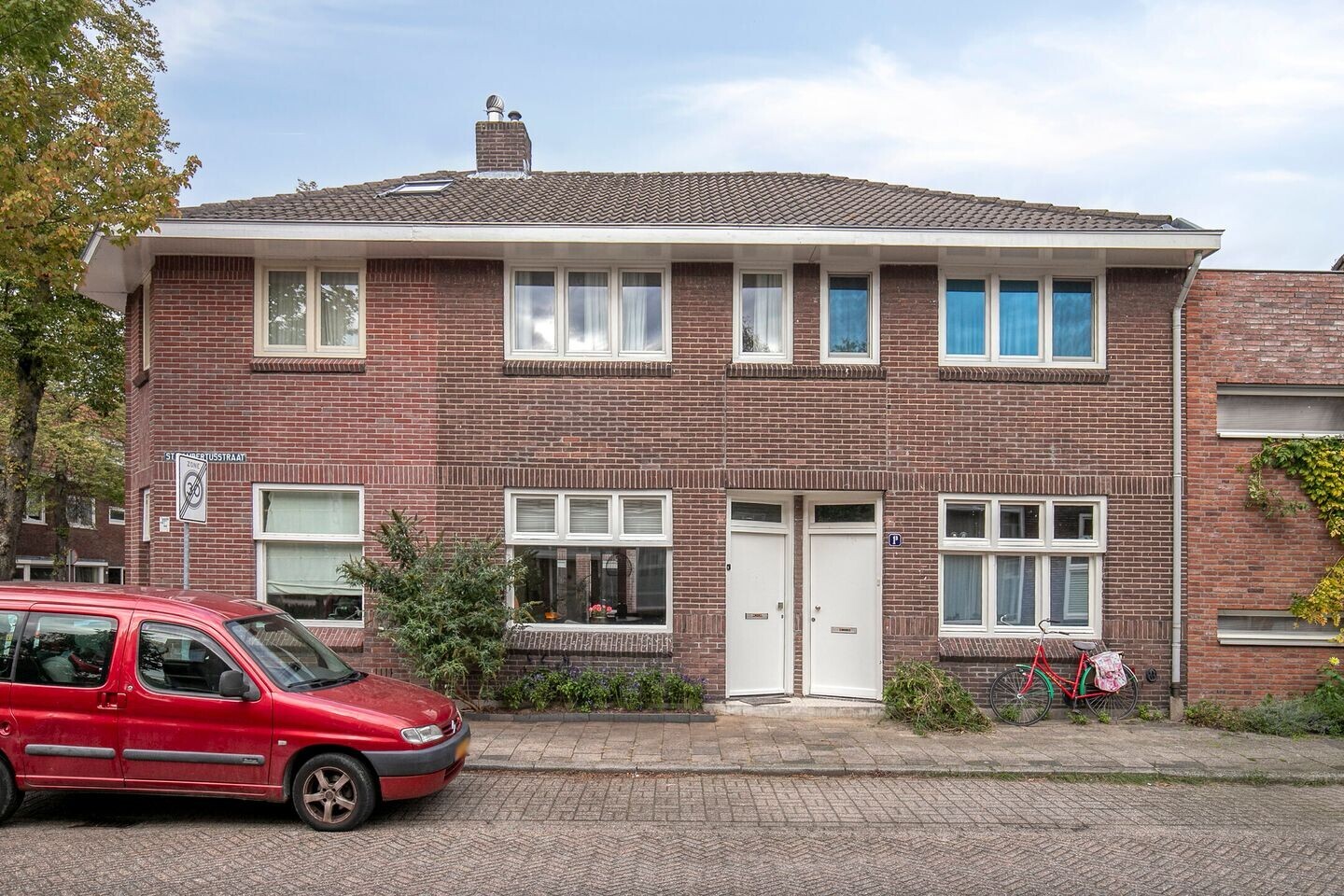 Tussenwoning te koop: St Lambertusstraat 1A, Eindhoven