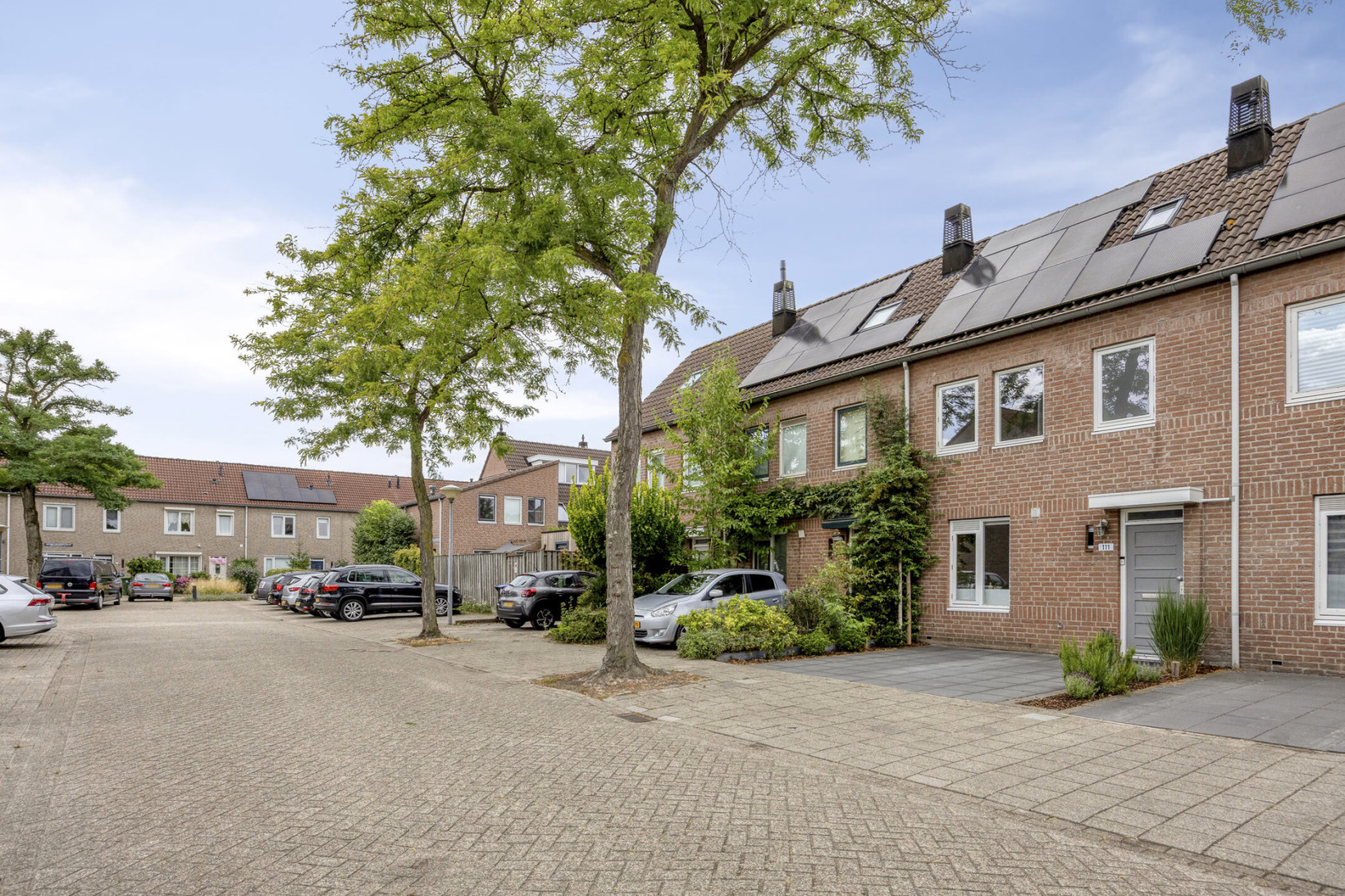 Tussenwoning te koop: Jacobus Deckersstraat 111, Eindhoven