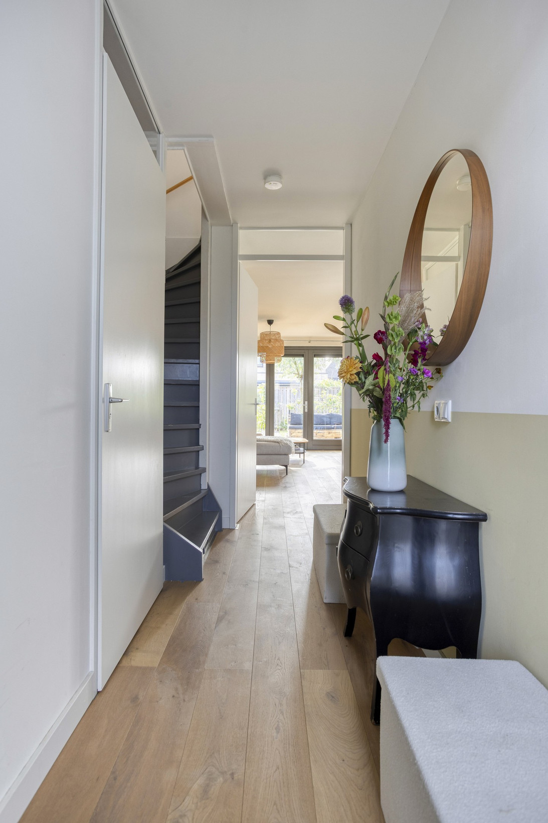 Hoekwoning te koop: Douglashout 110, Eindhoven