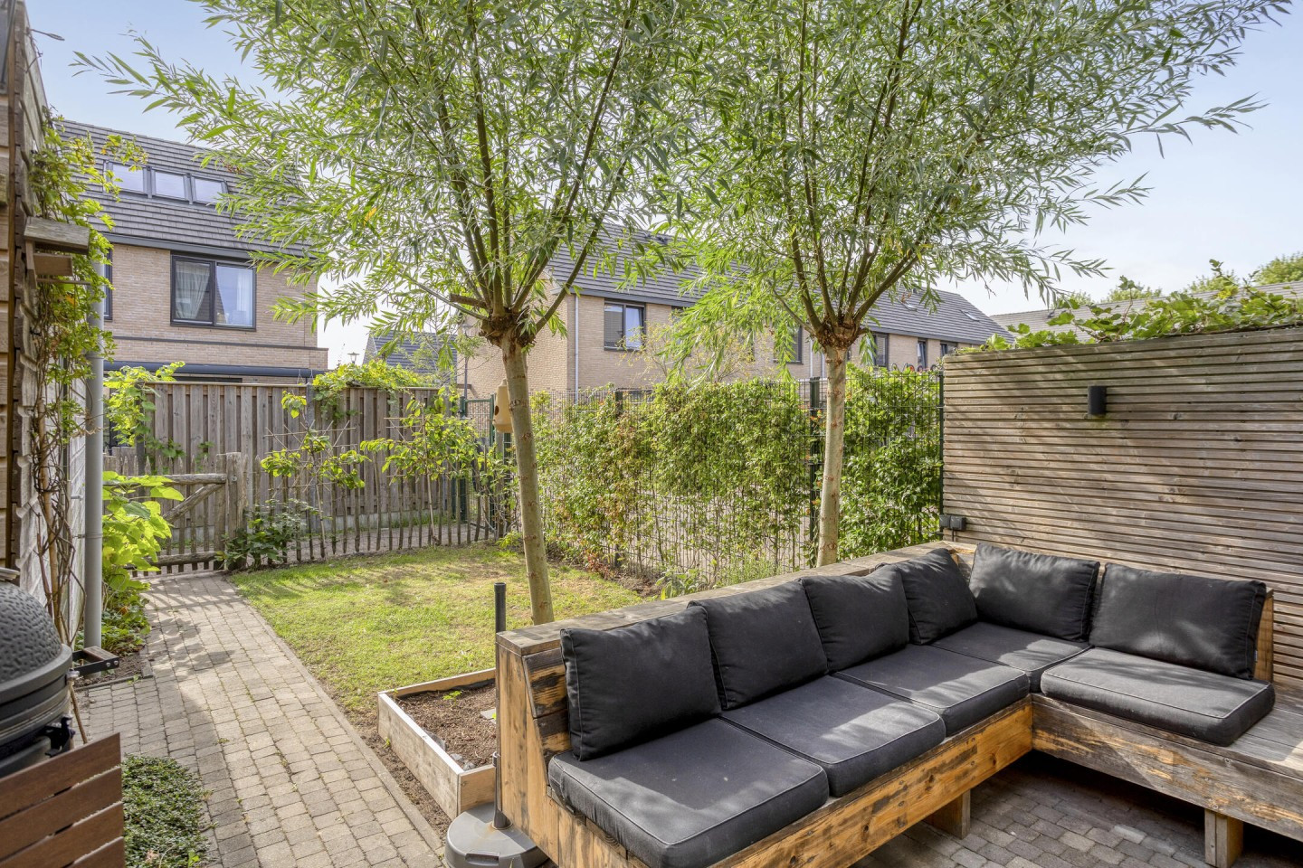 Hoekwoning te koop: Douglashout 110, Eindhoven