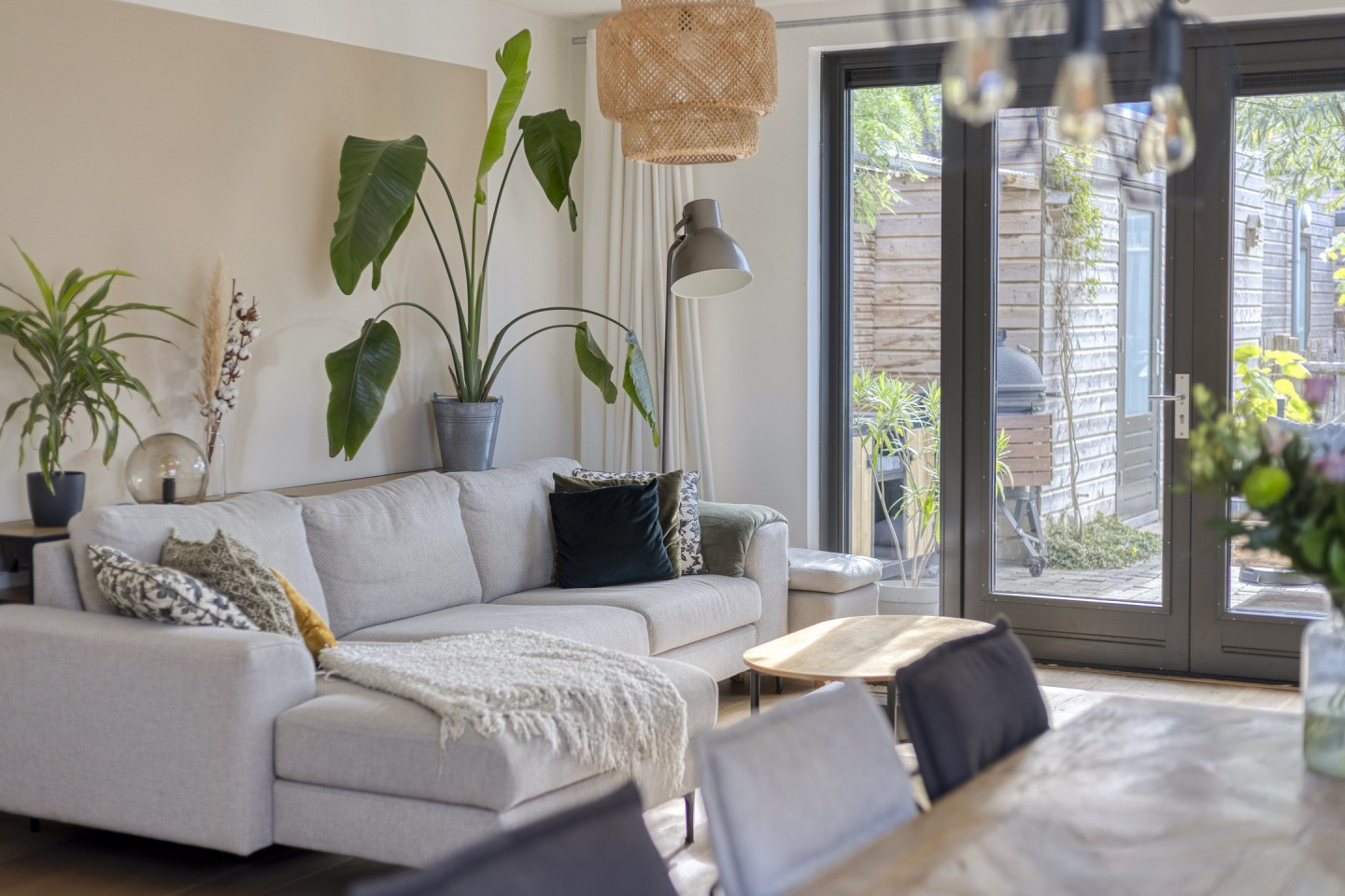 Hoekwoning te koop: Douglashout 110, Eindhoven