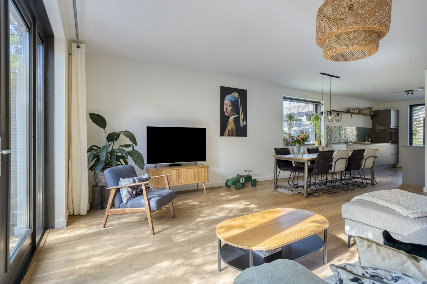 Hoekwoning te koop: Douglashout 110, Eindhoven