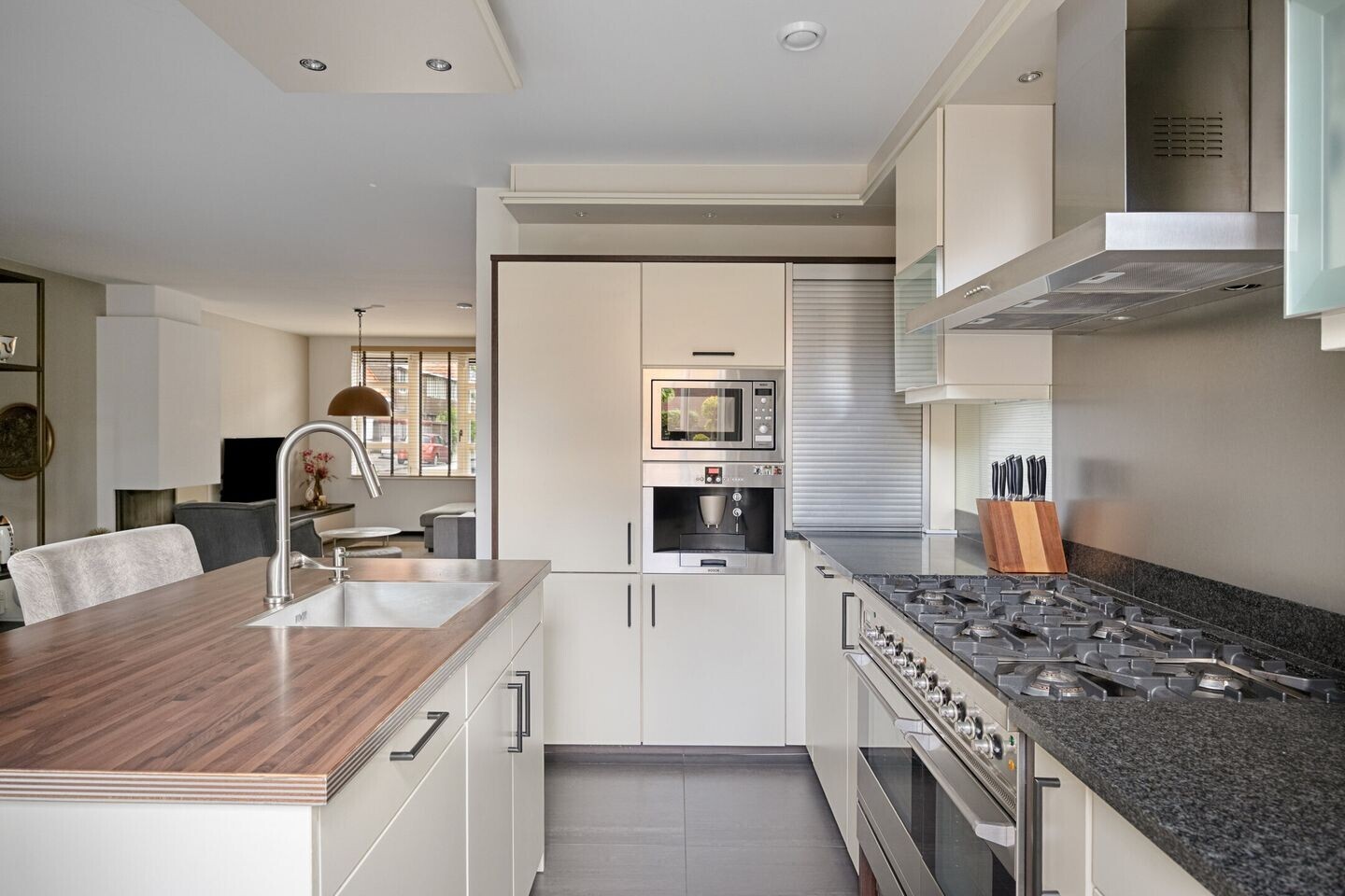 Hoekwoning te koop: Alard du Hamelstraat 48, Eindhoven