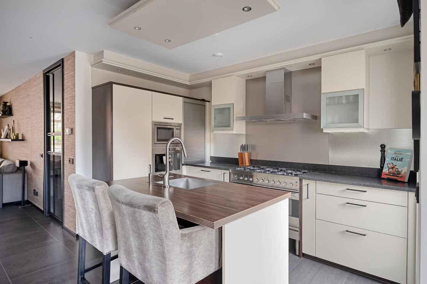 Hoekwoning te koop: Alard du Hamelstraat 48, Eindhoven