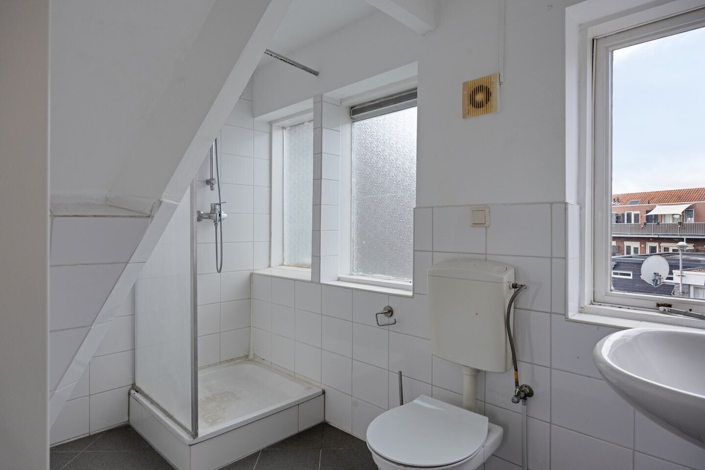 Studio te koop: Pastoor van Arslaan 1C, Eindhoven