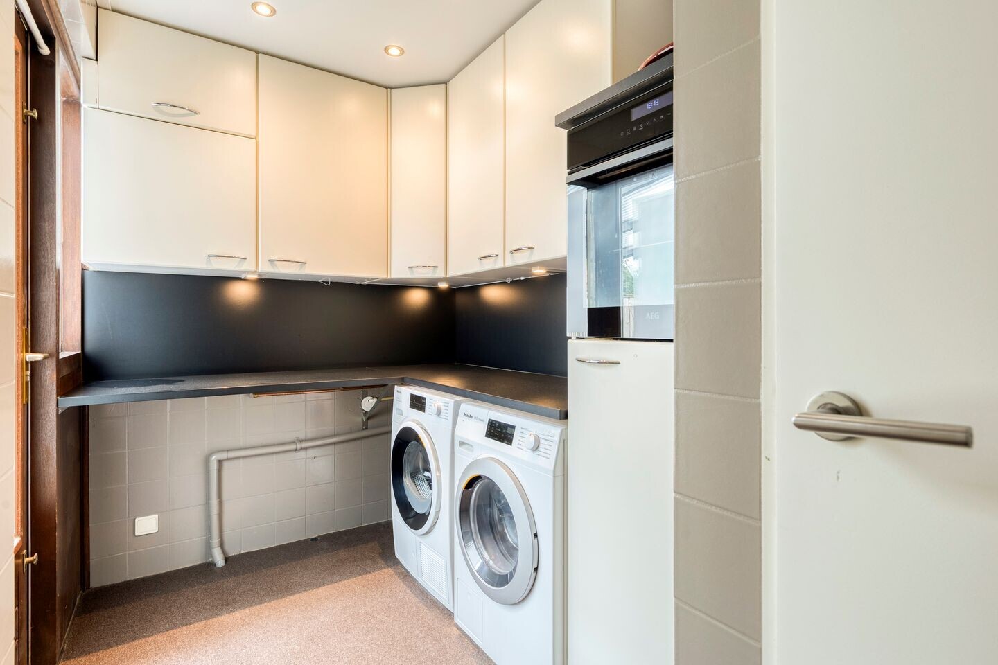 Tussenwoning te koop: Europalaan 148, Eindhoven