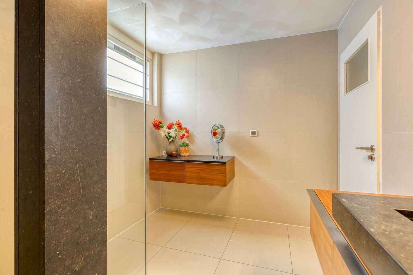 Tussenwoning te koop: Europalaan 148, Eindhoven