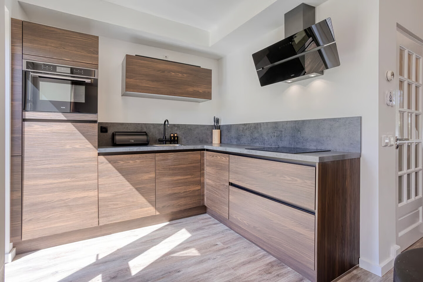 Tussenwoning te koop: Generaal van der Leythenlaan 17, Eindhoven