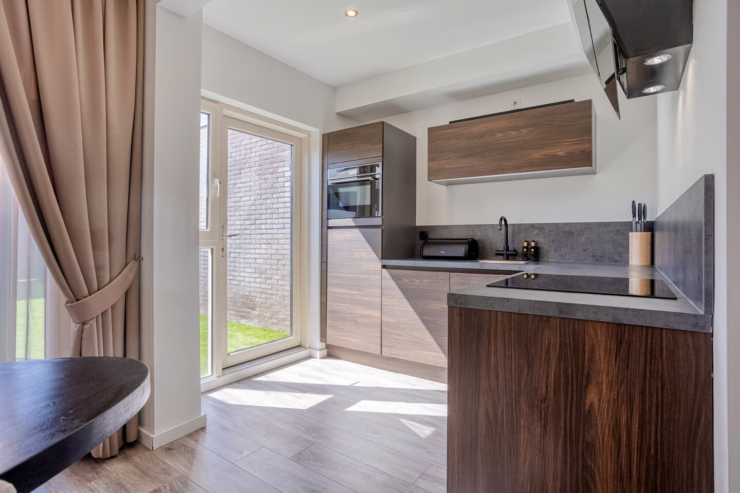 Tussenwoning te koop: Generaal van der Leythenlaan 17, Eindhoven