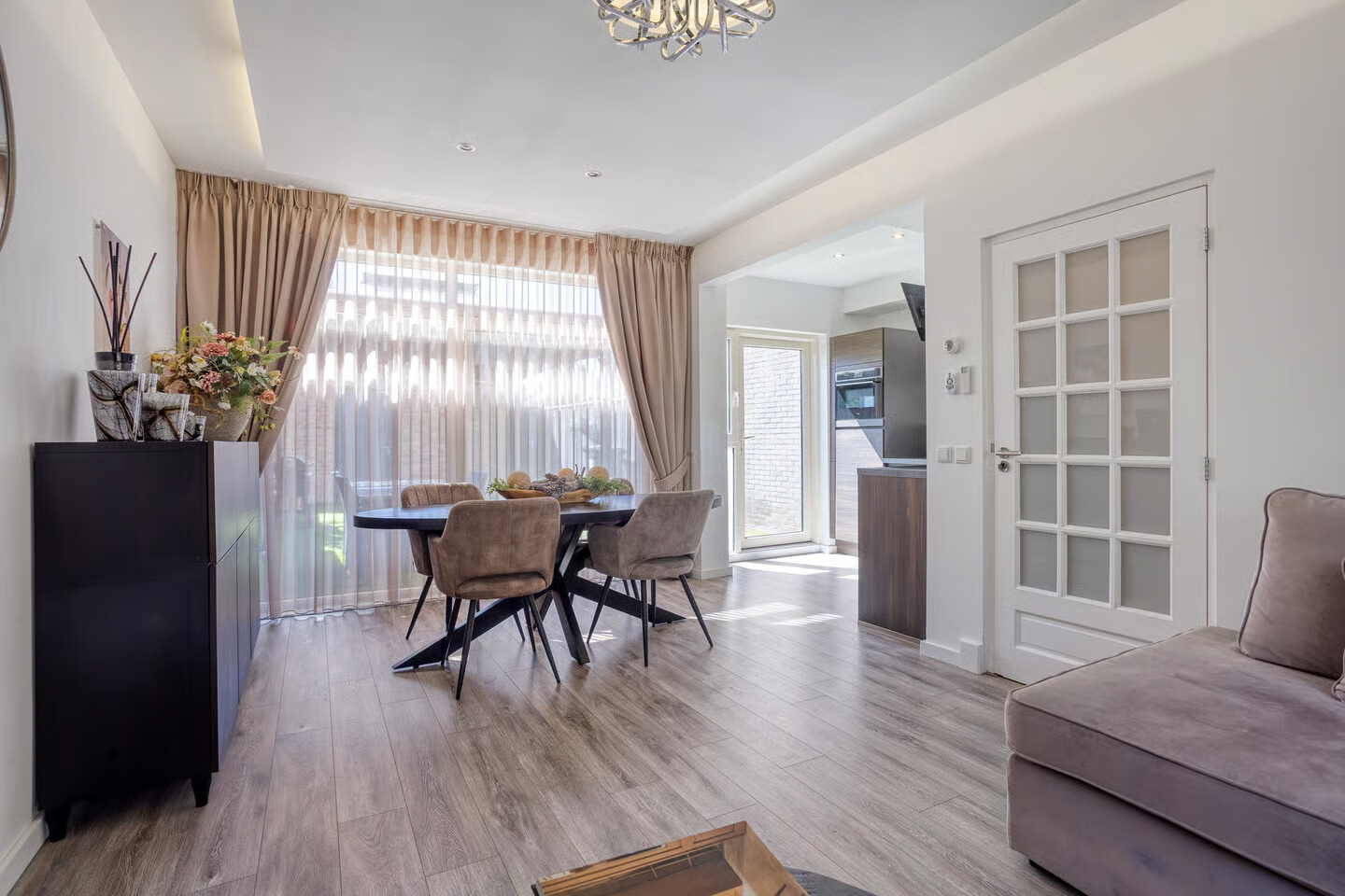 Tussenwoning te koop: Generaal van der Leythenlaan 17, Eindhoven