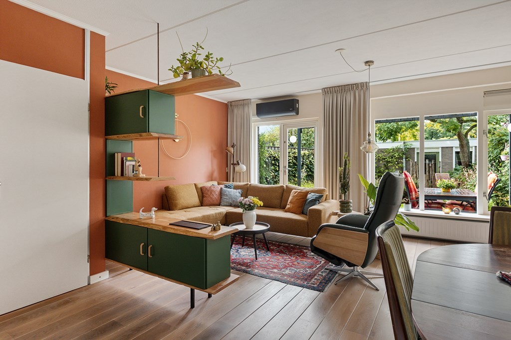 Hoekwoning te koop: Generaal van Heutszlaan 1, Eindhoven