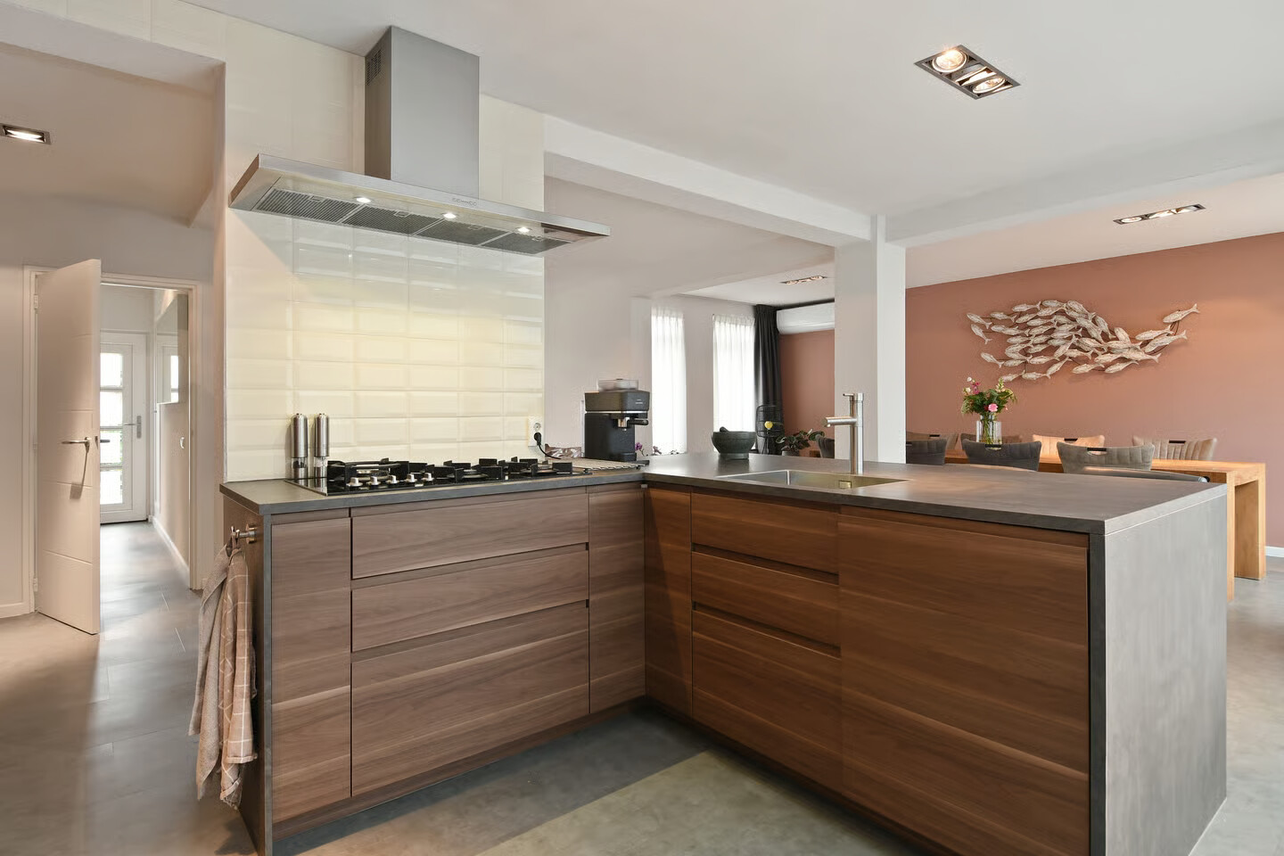 Hoekwoning te koop: Generaal des Tombepad 1, Eindhoven