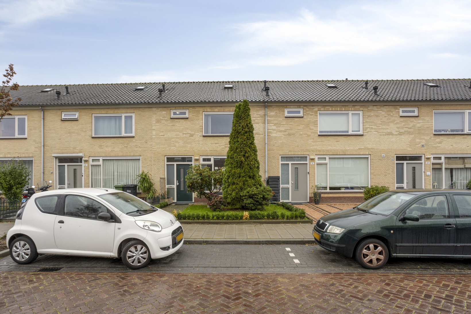 Tussenwoning te koop: Generaal Dibbetslaan 102A, Eindhoven
