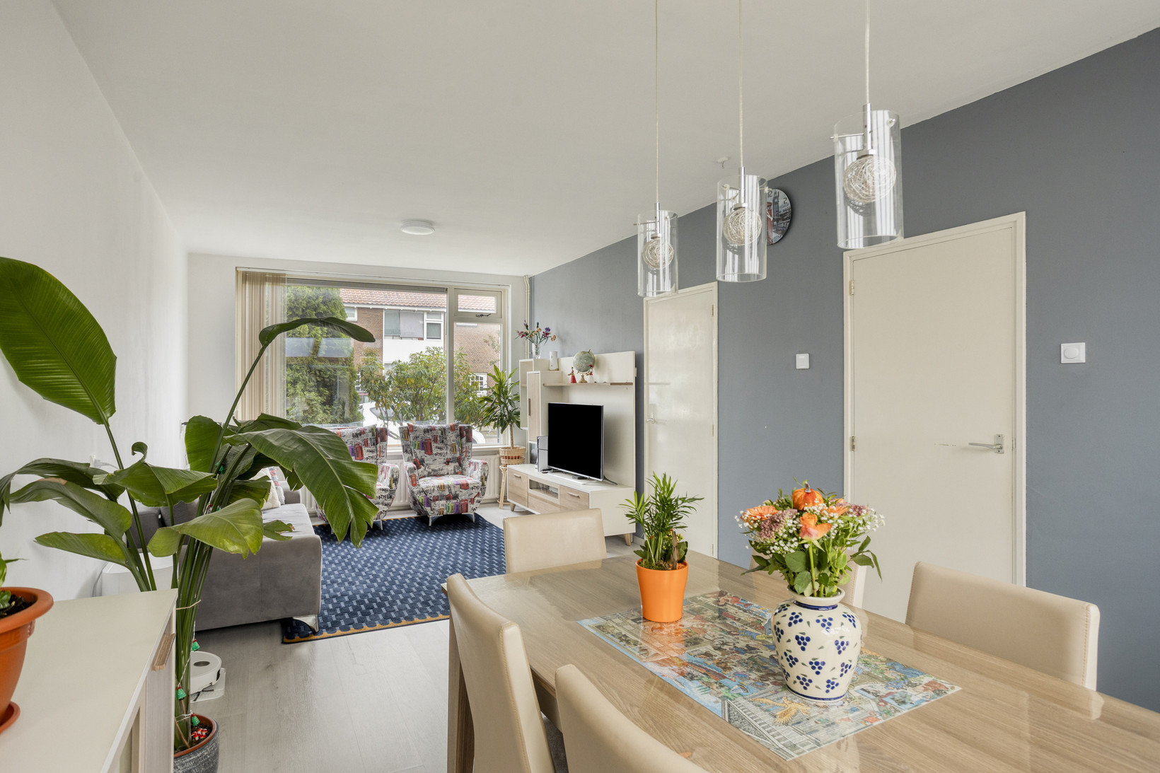Tussenwoning te koop: Generaal Dibbetslaan 102A, Eindhoven