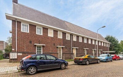 Oude Torens. 49