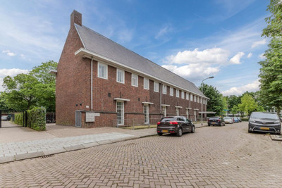 Oude Torens. 57