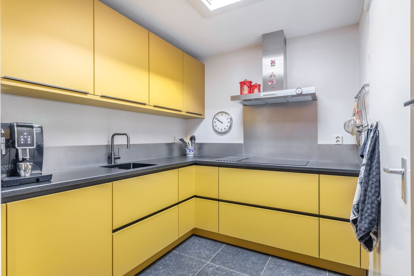 Tussenwoning te koop: Bartholomeus Diazlaan 21, Eindhoven