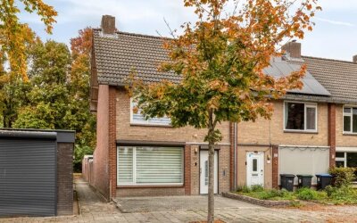 Adelaertstraat 25