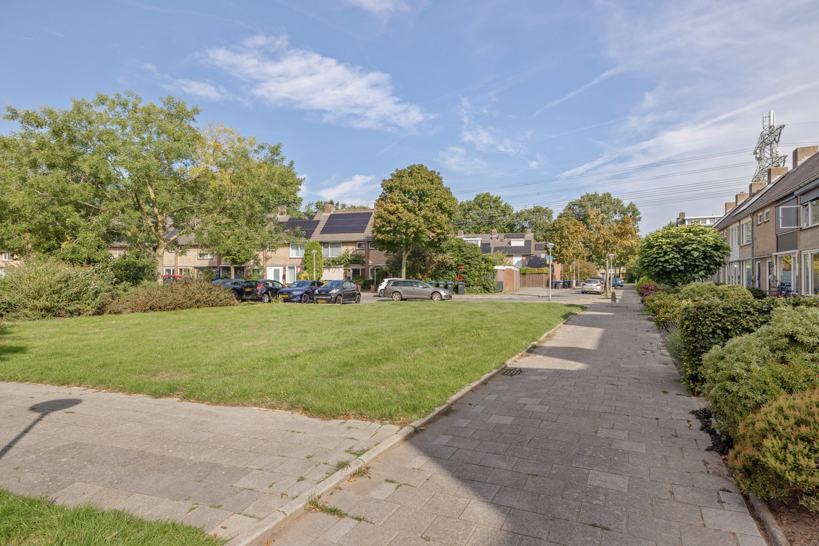 Tussenwoning te koop: Adelaertstraat 28, Eindhoven