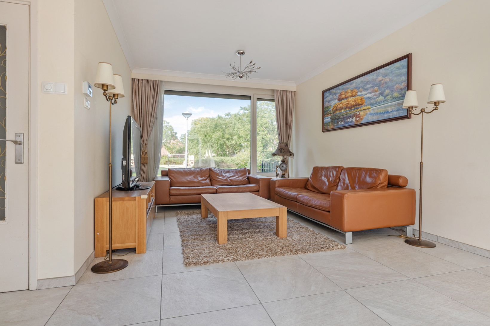 Tussenwoning te koop: Adelaertstraat 28, Eindhoven