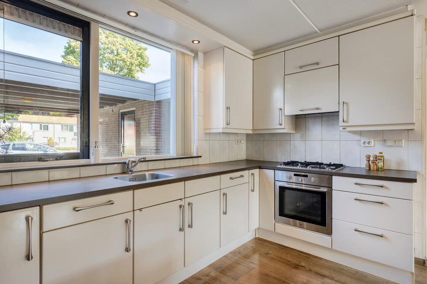 Tussenwoning te koop: Spaaihoefweg 16, Eindhoven