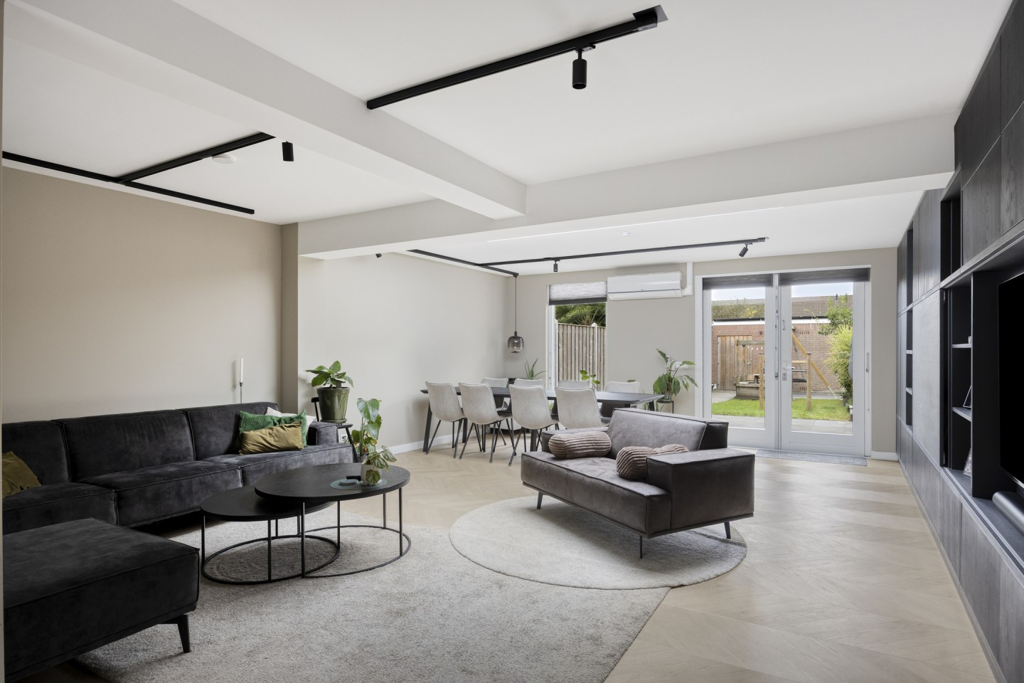 Tussenwoning te koop: Compiègnehof 5, Eindhoven