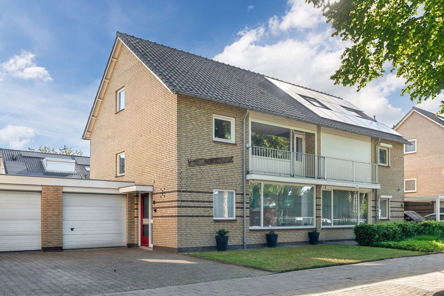 Tussenwoning te koop: Broodberglaan 10, Eindhoven