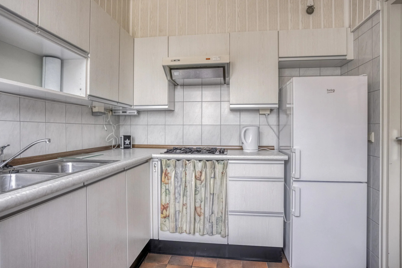 Tussenwoning te koop: Noordzeelaan 27, Eindhoven