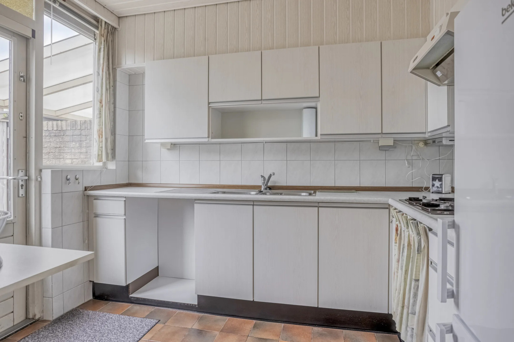 Tussenwoning te koop: Noordzeelaan 27, Eindhoven