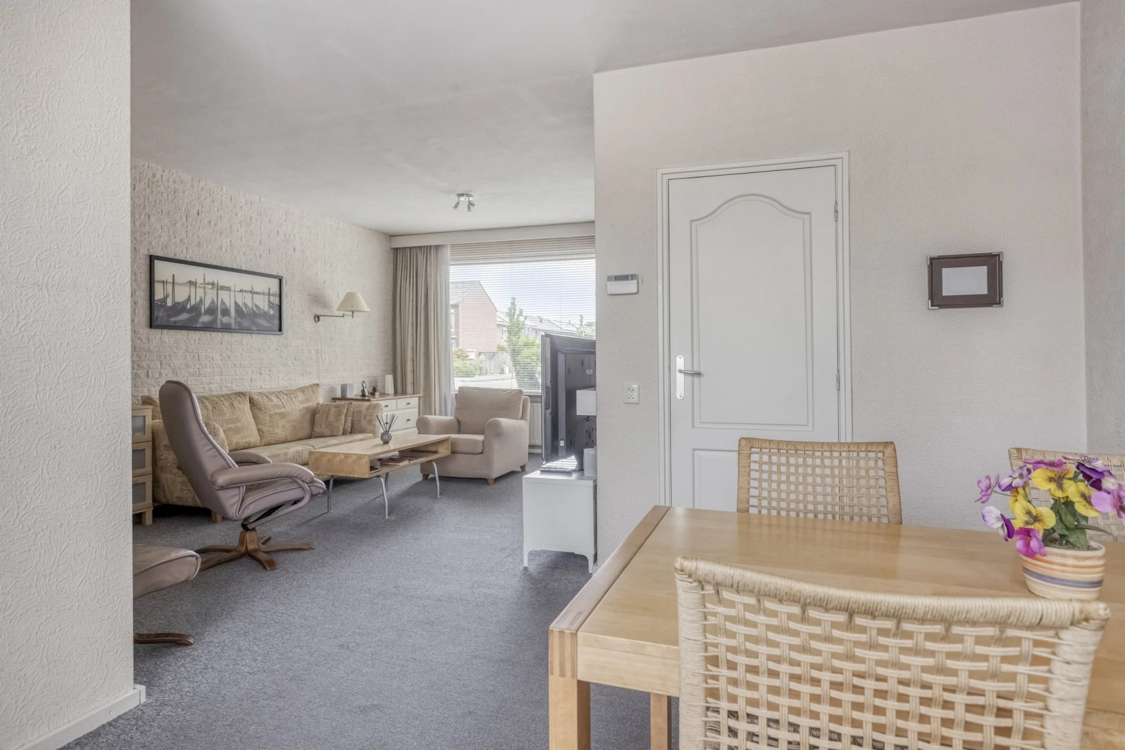 Tussenwoning te koop: Noordzeelaan 27, Eindhoven