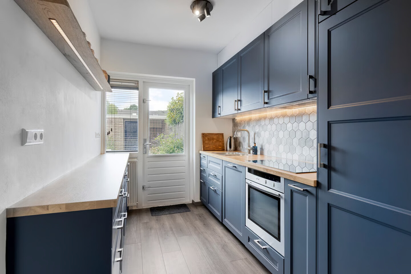 Hoekwoning te koop: Vlaanderenlaan 21, Eindhoven